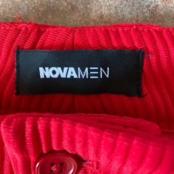 Novamen Mens Red Fashion Shadow Stripe Show Up Pleated Loose Trouser Size 36 - Picture 3 of 6